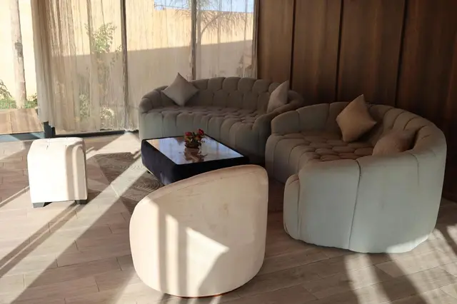 Un salon du chalet en bois